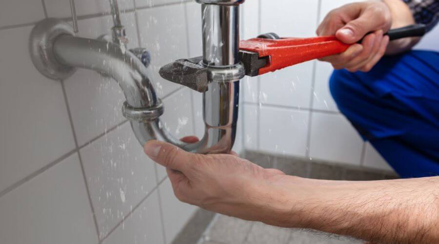 Expert burst pipe repair services in Walnut, IA